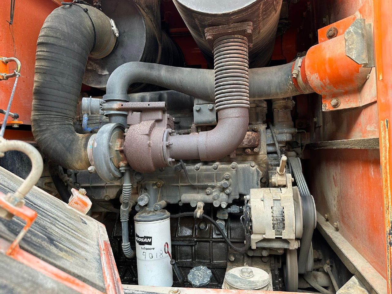 Doosan DL 300 - Натоварувач на тркала: слика 3 Doosan DL 300 - Натоварувач на тркала: слика 3