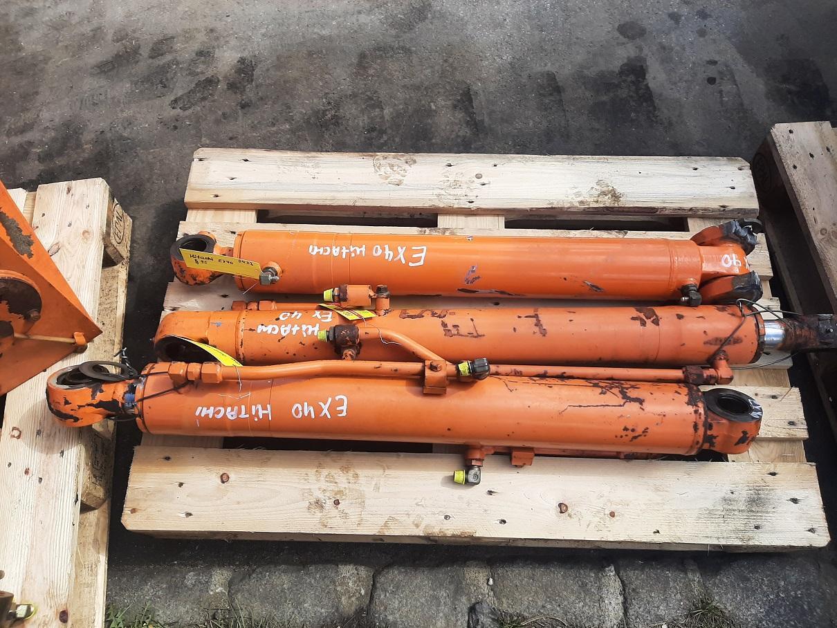 Hitachi EX 40-2 - Хидрауличен цилиндар за Градежна машина: слика 1 Hitachi EX 40-2 - Хидрауличен цилиндар за Градежна машина: слика 1