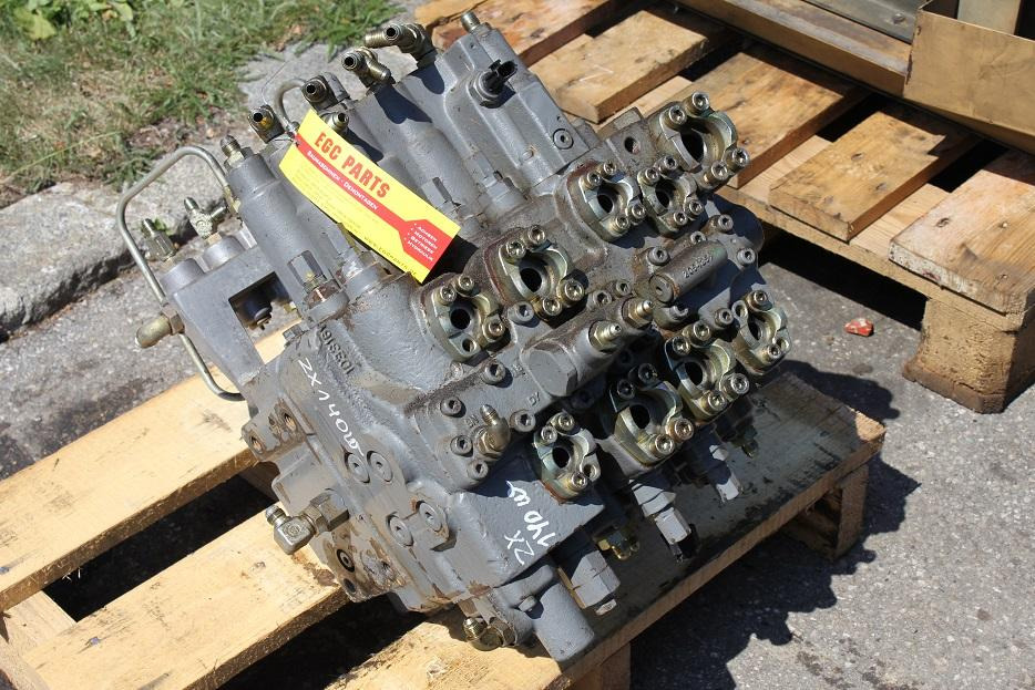 Hitachi ZX 140W - Хидрауличен вентил за Градежна машина: слика 2 Hitachi ZX 140W - Хидрауличен вентил за Градежна машина: слика 2