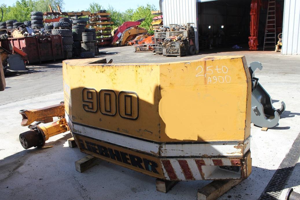 Liebherr A 900 B - Противтежа за Багер: слика 1 Liebherr A 900 B - Противтежа за Багер: слика 1