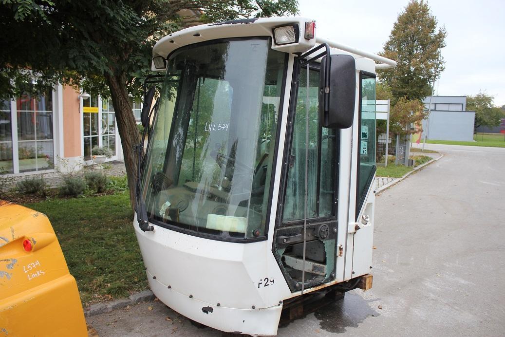 Liebherr L 574 - Кабина за Натоварувач на тркала: слика 1 Liebherr L 574 - Кабина за Натоварувач на тркала: слика 1