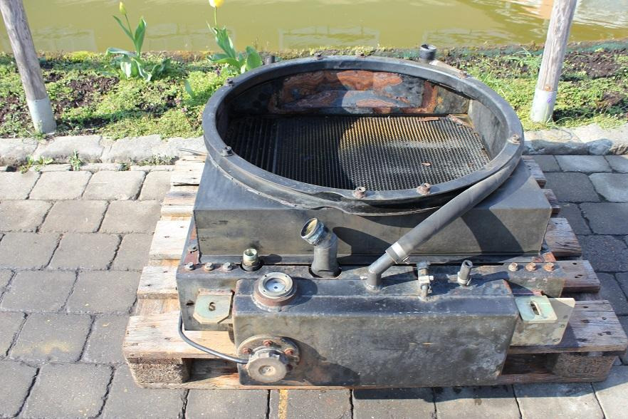 Liebherr LR 622 - Систем за ладење за Градежна машина: слика 5 Liebherr LR 622 - Систем за ладење за Градежна машина: слика 5