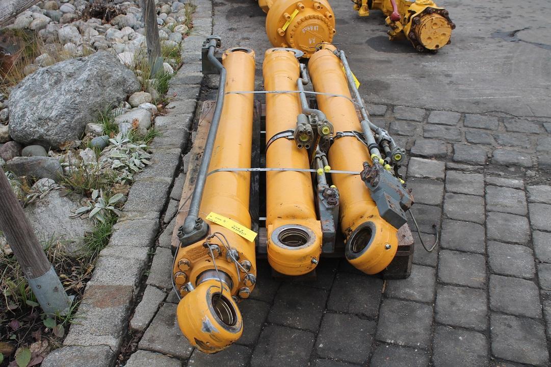 Liebherr R 914 C LIT - Хидрауличен цилиндар за Градежна машина: слика 4 Liebherr R 914 C LIT - Хидрауличен цилиндар за Градежна машина: слика 4