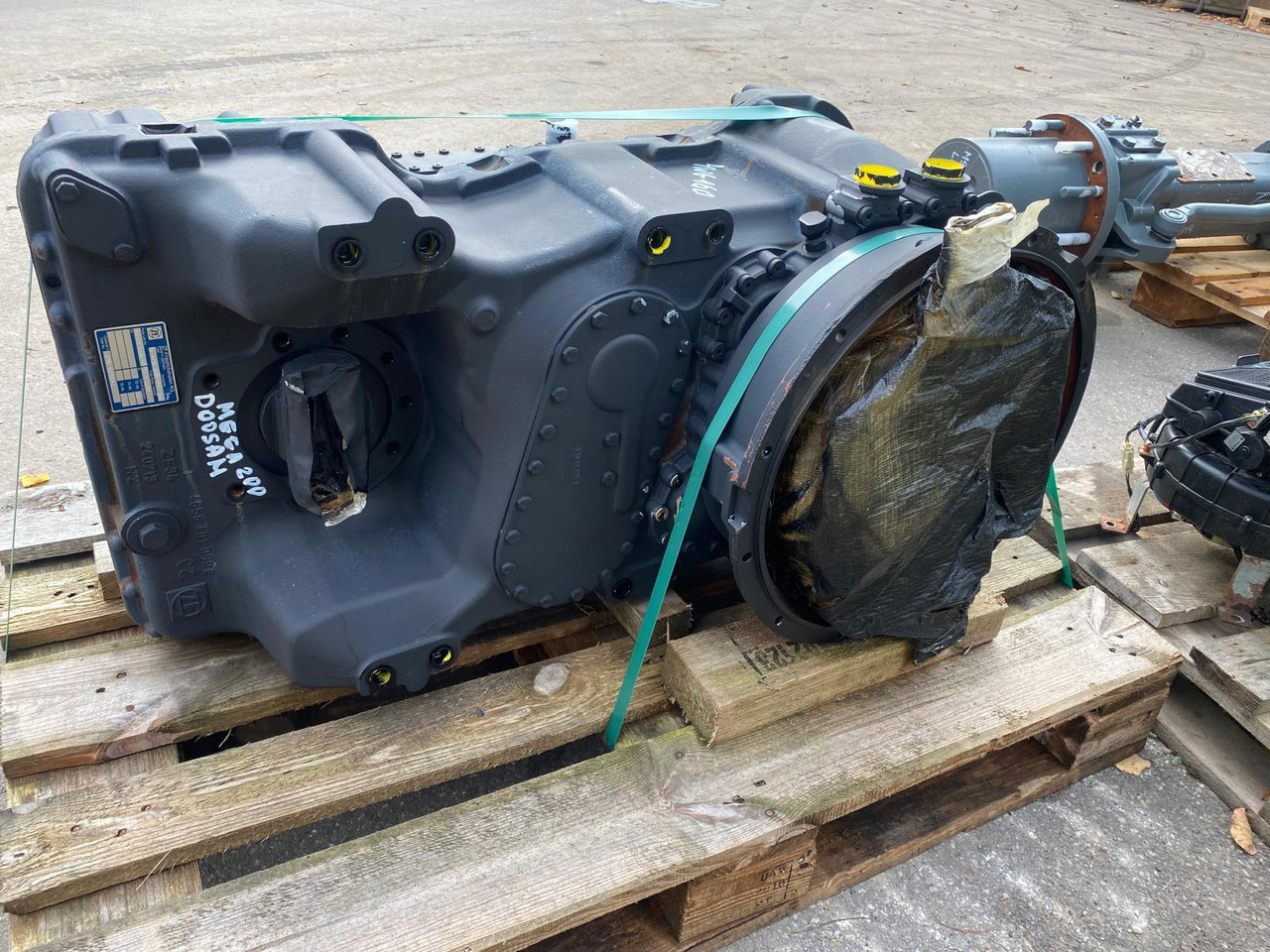 ZF 4 WG 160 - Менувач за Градежна машина: слика 1 ZF 4 WG 160 - Менувач за Градежна машина: слика 1
