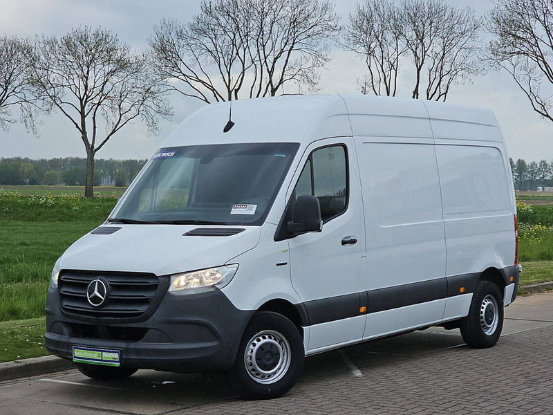 Mercedes-Benz eSprinter L2H2 41KwH Elektrisc - Товарно комбе, Електрично комбе: слика 2 Mercedes-Benz eSprinter L2H2 41KwH Elektrisc - Товарно комбе, Електрично комбе: слика 2