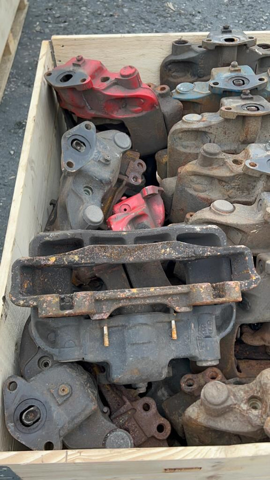 DAF SN7 / SB7 XF CF 105, 95, 106 SN7205 / SN7114 - Кочна вилица за Камион: слика 1 DAF SN7 / SB7 XF CF 105, 95, 106 SN7205 / SN7114 - Кочна вилица за Камион: слика 1