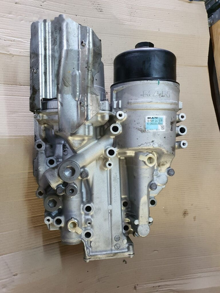 Mann-Filter MAN EURO 6 TGA TGX MAN TGX / TGS Euro 6 truck - Филтер за масло за Камион: слика 1 Mann-Filter MAN EURO 6 TGA TGX MAN TGX / TGS Euro 6 truck - Филтер за масло за Камион: слика 1