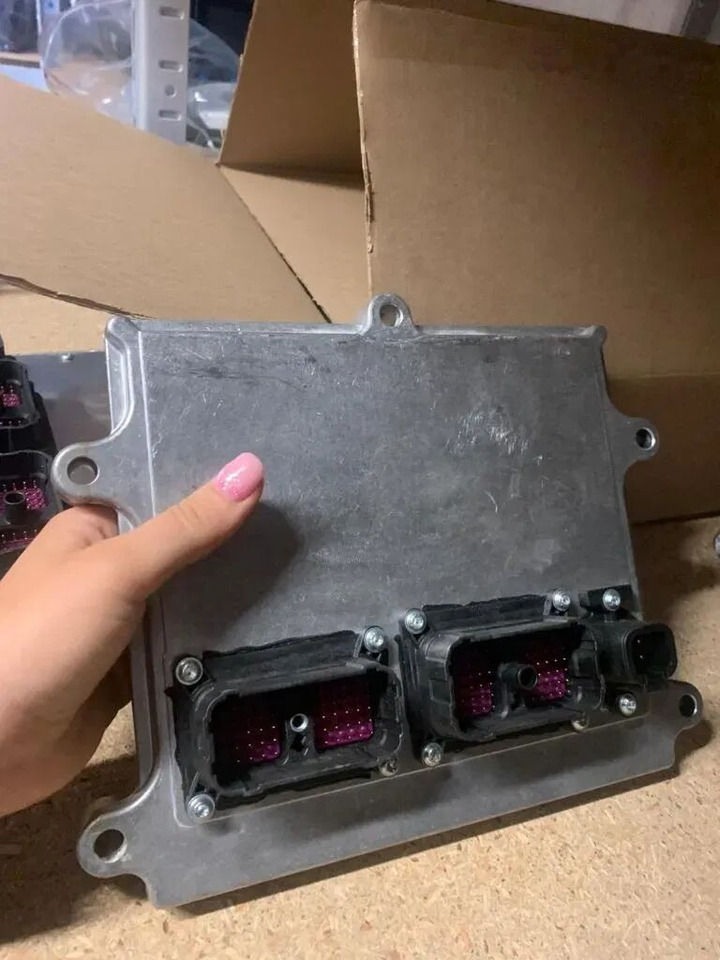 Nowy Sterownik Komputer Silnika ECU Cummins P4354531 CM2850A - Единица за контрола за Камион: слика 1 Nowy Sterownik Komputer Silnika ECU Cummins P4354531 CM2850A - Единица за контрола за Камион: слика 1