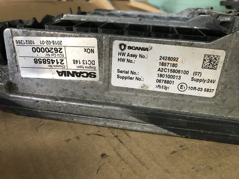 Scania Euro 6 S8 2428092 Scania truck - Единица за контрола за Камион: слика 2 Scania Euro 6 S8 2428092 Scania truck - Единица за контрола за Камион: слика 2