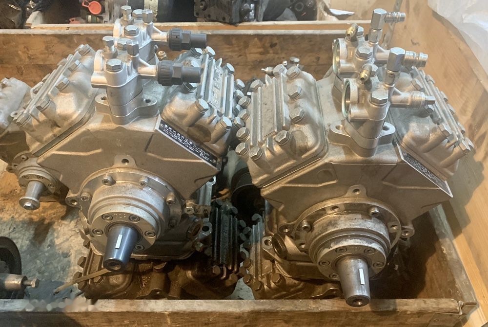 Spheros FKX40/470 28bar FKX40/470 - Компресор на клима уред за Автобус: слика 1 Spheros FKX40/470 28bar FKX40/470 - Компресор на клима уред за Автобус: слика 1