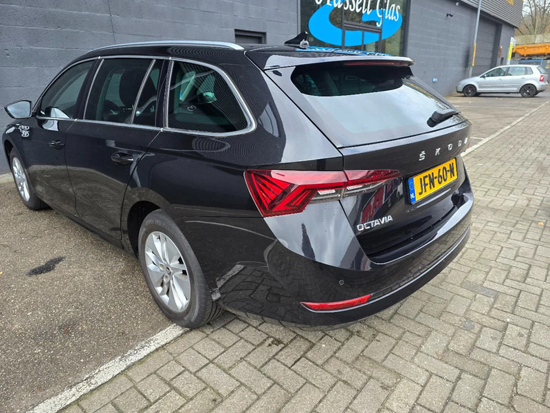 Škoda Octavia Combi 1.0 Benzine - Автомобил: слика 4 Škoda Octavia Combi 1.0 Benzine - Автомобил: слика 4