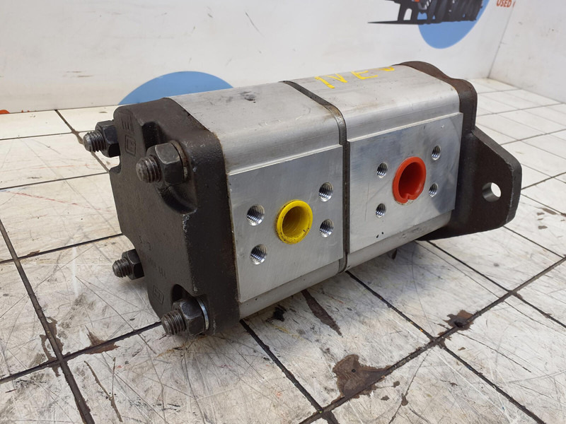 Compact truck CT-2 Dual gear pump - Хидраулична пумпа за Кран: слика 4 Compact truck CT-2 Dual gear pump - Хидраулична пумпа за Кран: слика 4