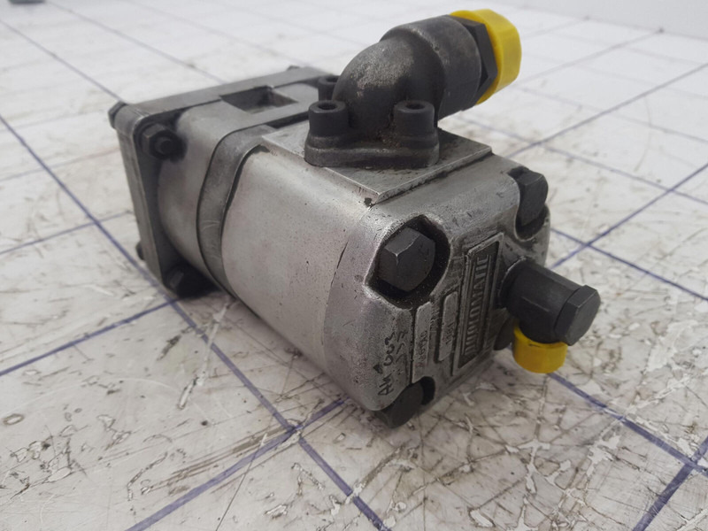 Duplomatic Duplomatic gear pump - Хидраулична пумпа за Кран: слика 2 Duplomatic Duplomatic gear pump - Хидраулична пумпа за Кран: слика 2