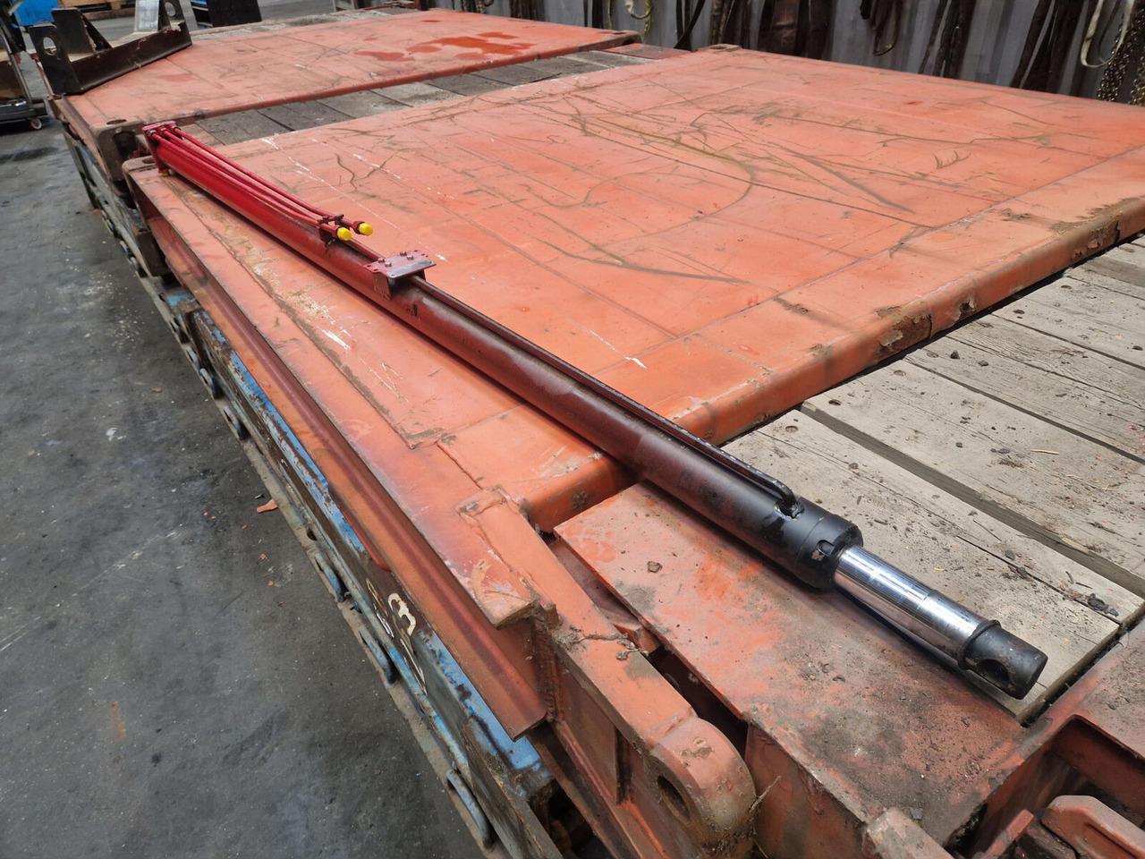 Суспензија за Кран FAUN ATF 50G-3 outrigger beam rear: слика 6 Суспензија за Кран FAUN ATF 50G-3 outrigger beam rear: слика 6