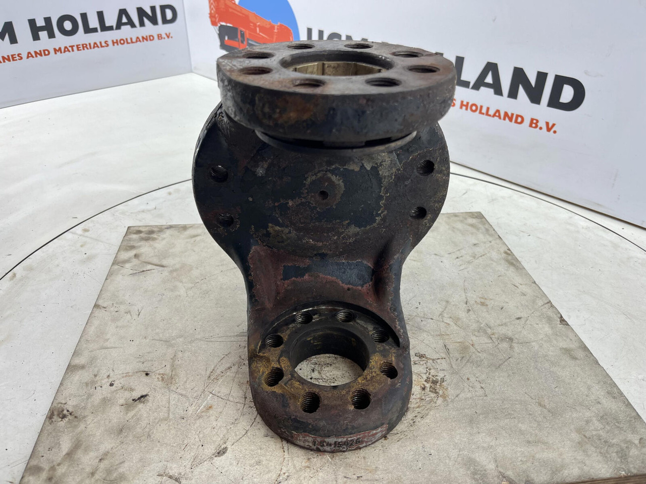 Gottwald Steering knuckle 12 holes axle 3 - Рукавец за Мобилен кран: слика 5 Gottwald Steering knuckle 12 holes axle 3 - Рукавец за Мобилен кран: слика 5