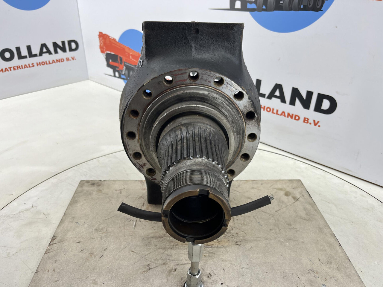 Grove AT 750 BE Steering knuckle 16 holes - Рукавец за Мобилен кран: слика 2 Grove AT 750 BE Steering knuckle 16 holes - Рукавец за Мобилен кран: слика 2