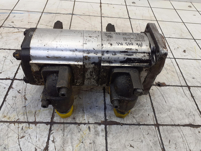 Grove AT 880 dual gear pump - Хидраулична пумпа за Кран: слика 5 Grove AT 880 dual gear pump - Хидраулична пумпа за Кран: слика 5