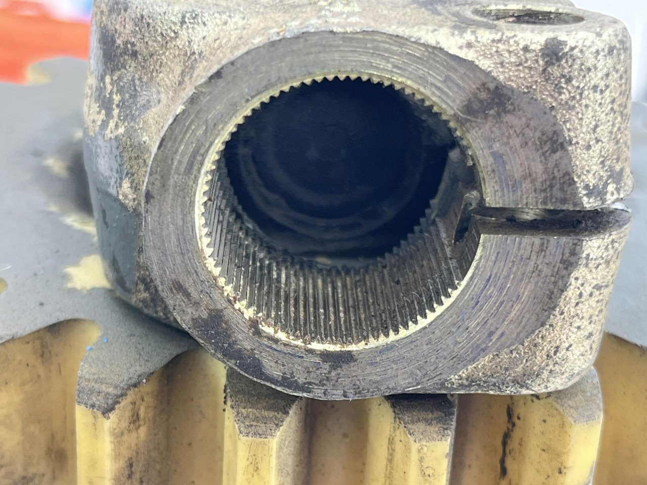 Управувачки механизам за Мобилен кран Grove GMK 2035 steering box: слика 8