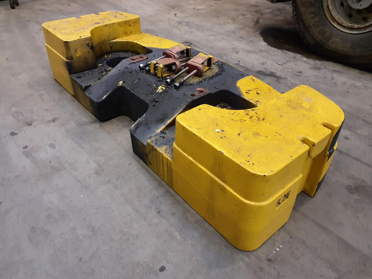 Grove GMK 3050 counterweight 5,2 ton - Противтежа за Мобилен кран: слика 3 Grove GMK 3050 counterweight 5,2 ton - Противтежа за Мобилен кран: слика 3
