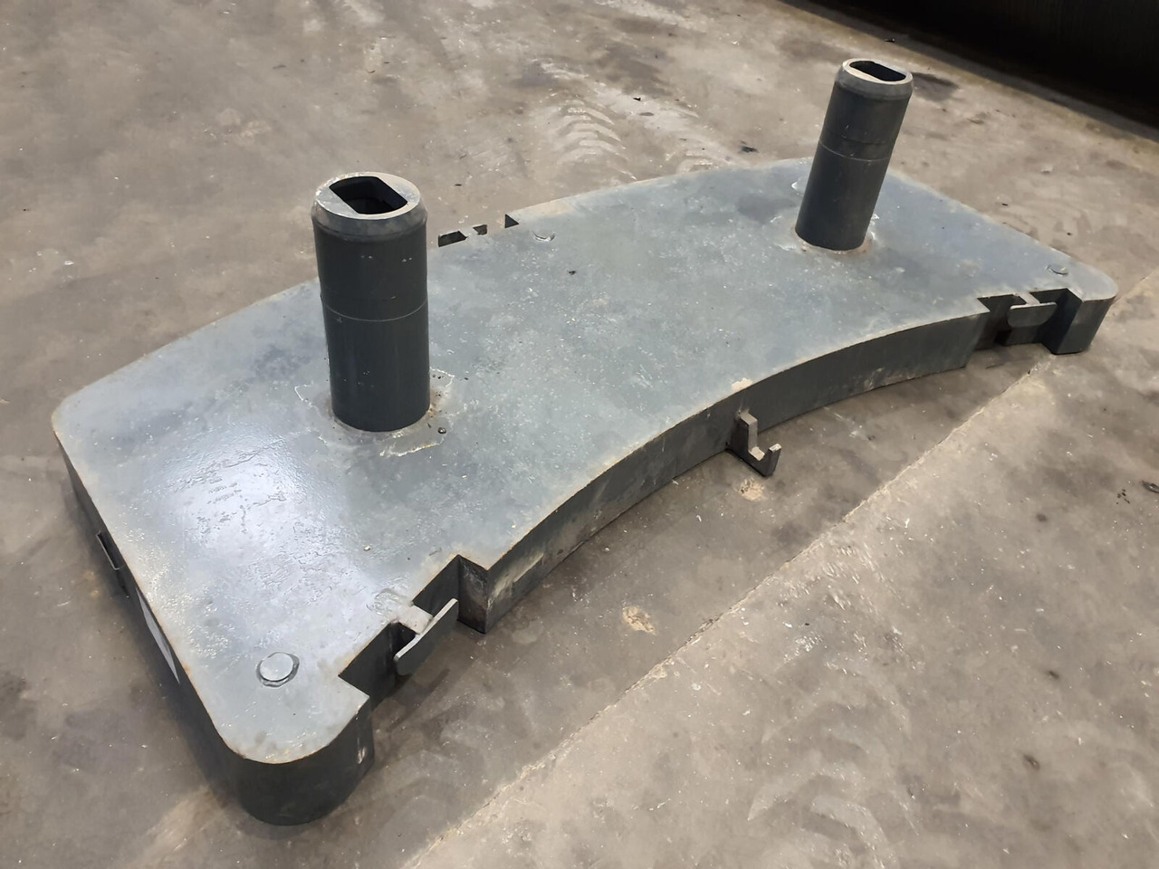 Grove GMK 4075 counterweight 3,3 ton - Противтежа за Мобилен кран: слика 4 Grove GMK 4075 counterweight 3,3 ton - Противтежа за Мобилен кран: слика 4