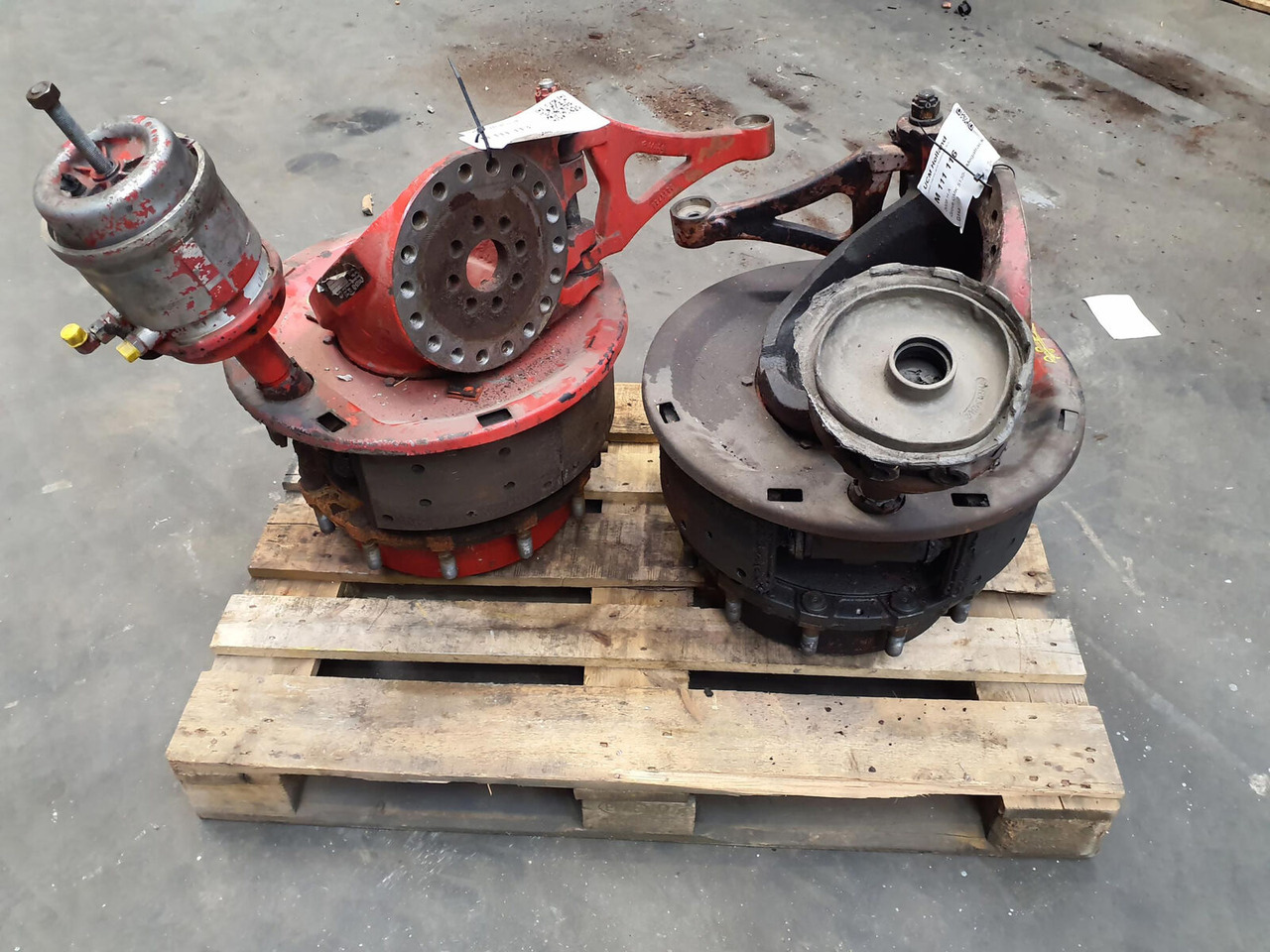 Grove GMK 5130-1 Megatrak axle house - Рукавец за Мобилен кран: слика 5 Grove GMK 5130-1 Megatrak axle house - Рукавец за Мобилен кран: слика 5