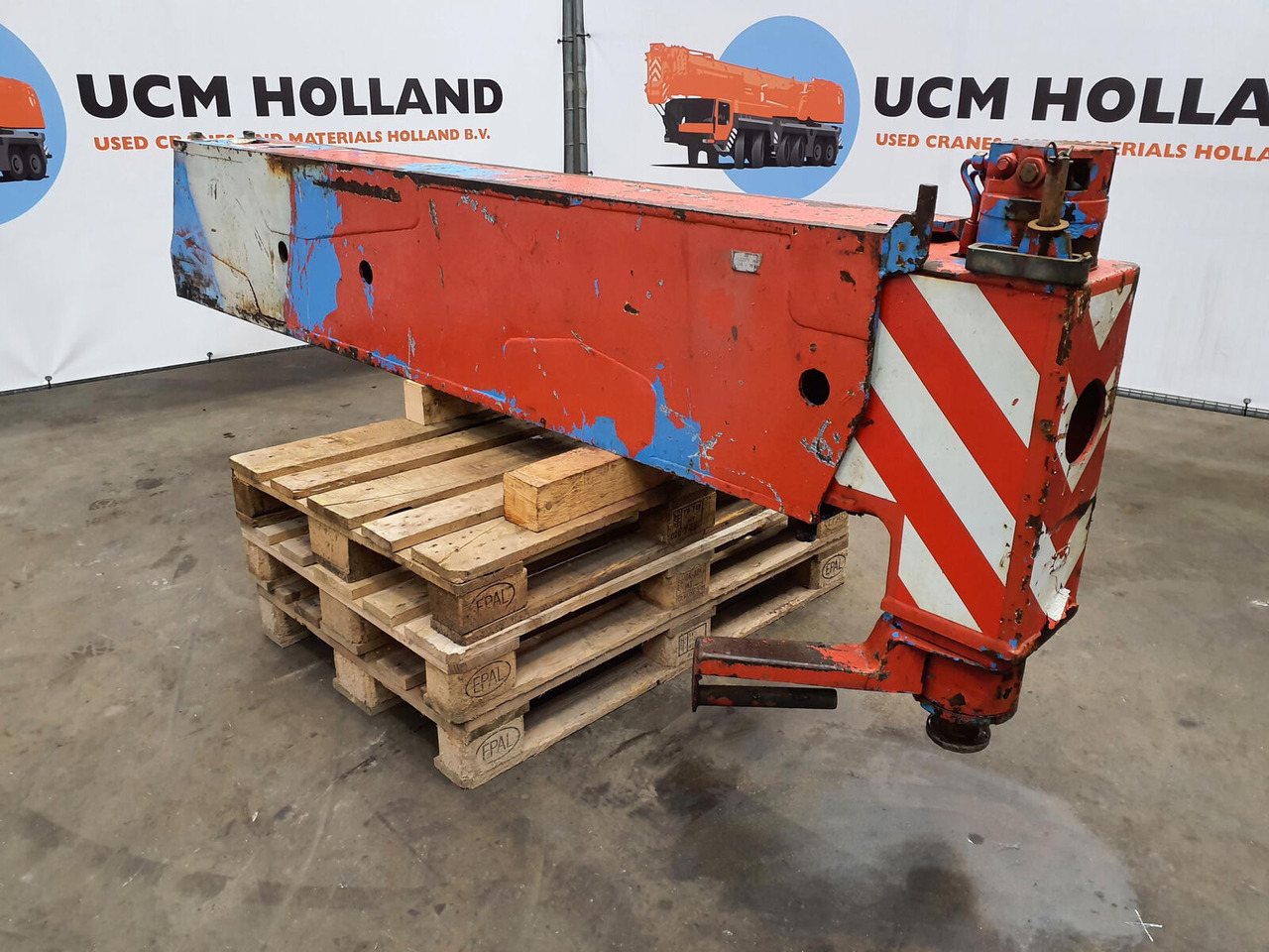 Grove GMK 5130-1 outrigger beam complete rear - Суспензија за Мобилен кран: слика 1 Grove GMK 5130-1 outrigger beam complete rear - Суспензија за Мобилен кран: слика 1