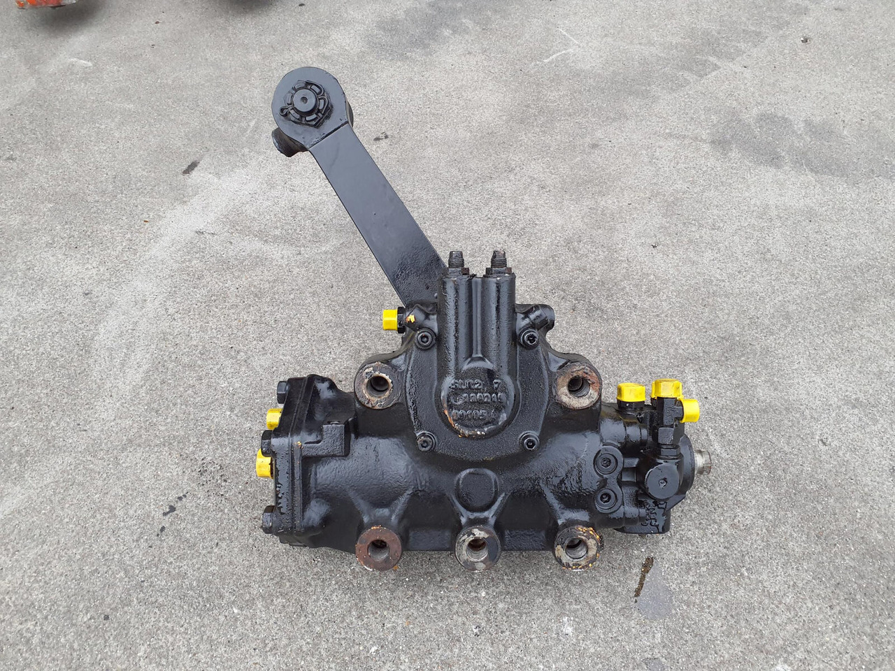 Grove GMK 6400 steering box servocom-zf - Управувачки механизам за Мобилен кран: слика 3 Grove GMK 6400 steering box servocom-zf - Управувачки механизам за Мобилен кран: слика 3