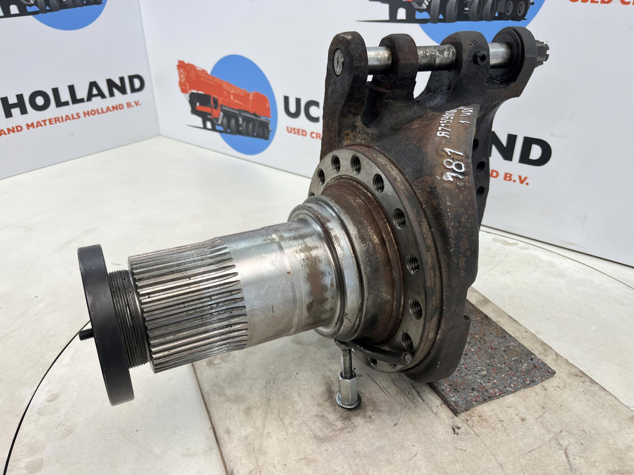 Grove GMK Megatrak steering knuckle 16 holes - Рукавец за Кран: слика 1 Grove GMK Megatrak steering knuckle 16 holes - Рукавец за Кран: слика 1