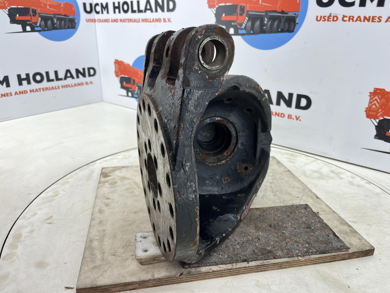 Grove GMK Steering knuckle 12 holes - Рукавец за Мобилен кран: слика 5 Grove GMK Steering knuckle 12 holes - Рукавец за Мобилен кран: слика 5