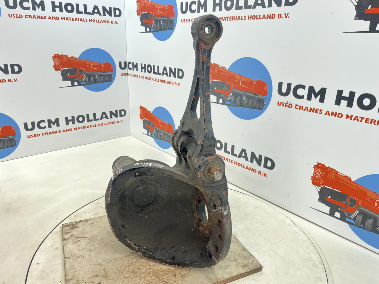 Grove GMK Steering knuckle 16 holes - Рукавец за Мобилен кран: слика 5 Grove GMK Steering knuckle 16 holes - Рукавец за Мобилен кран: слика 5