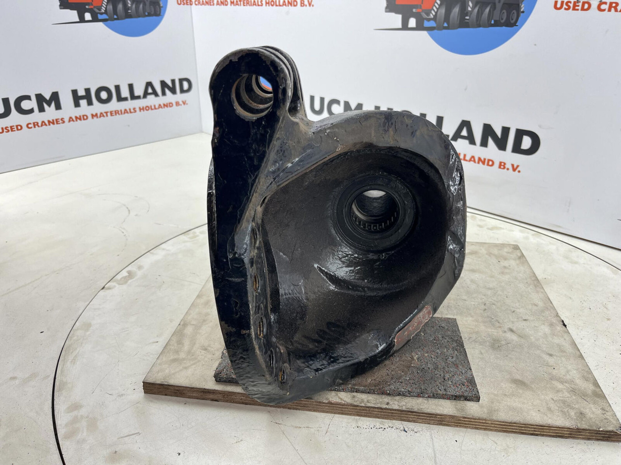 Grove GMK Steering knuckle 16 holes - Рукавец за Мобилен кран: слика 5 Grove GMK Steering knuckle 16 holes - Рукавец за Мобилен кран: слика 5