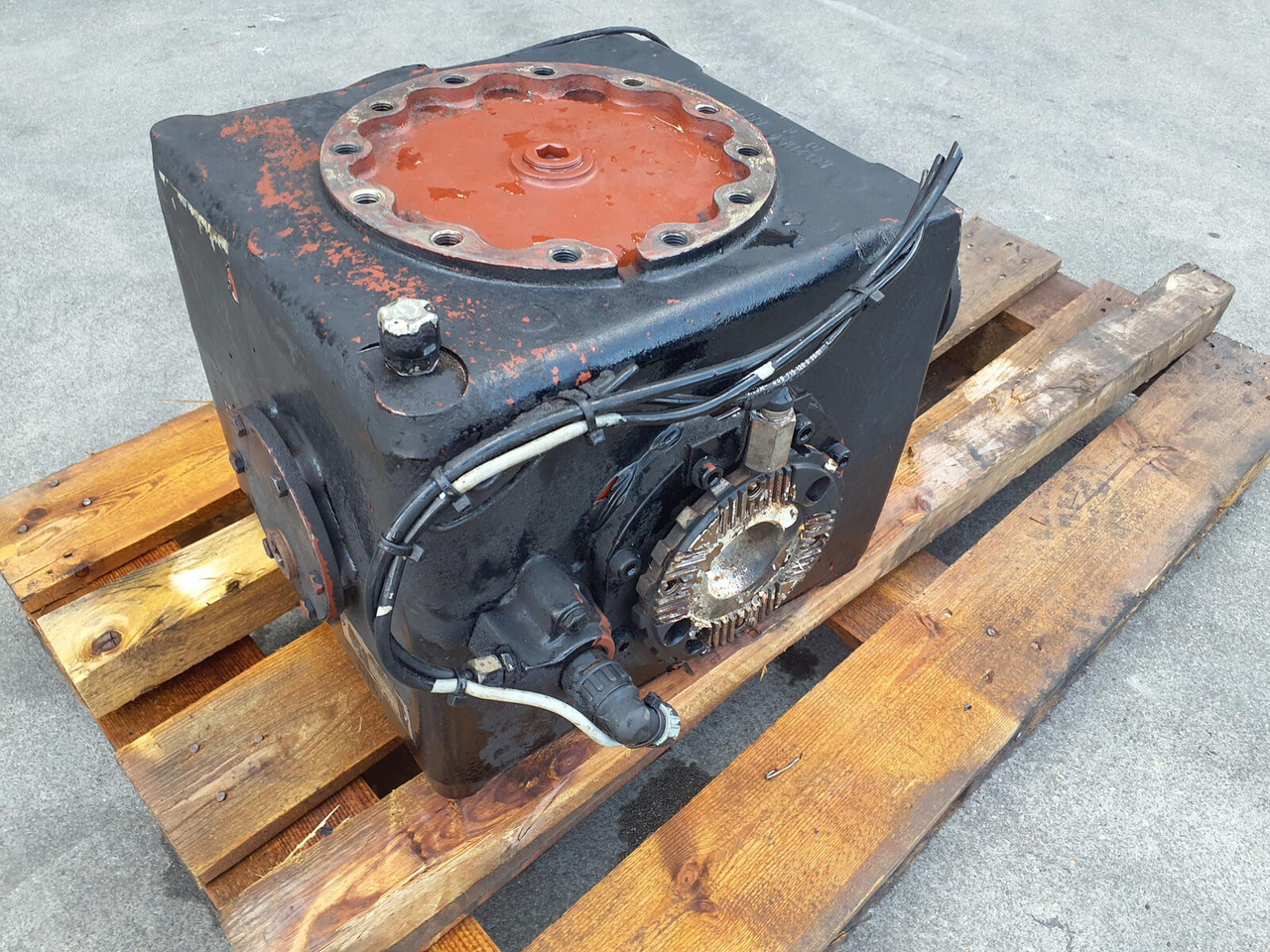 Kessler+Co GMK 3050 Diff box axle 1 - Диференцијален запчаник на брзина за Мобилен кран: слика 4 Kessler+Co GMK 3050 Diff box axle 1 - Диференцијален запчаник на брзина за Мобилен кран: слика 4