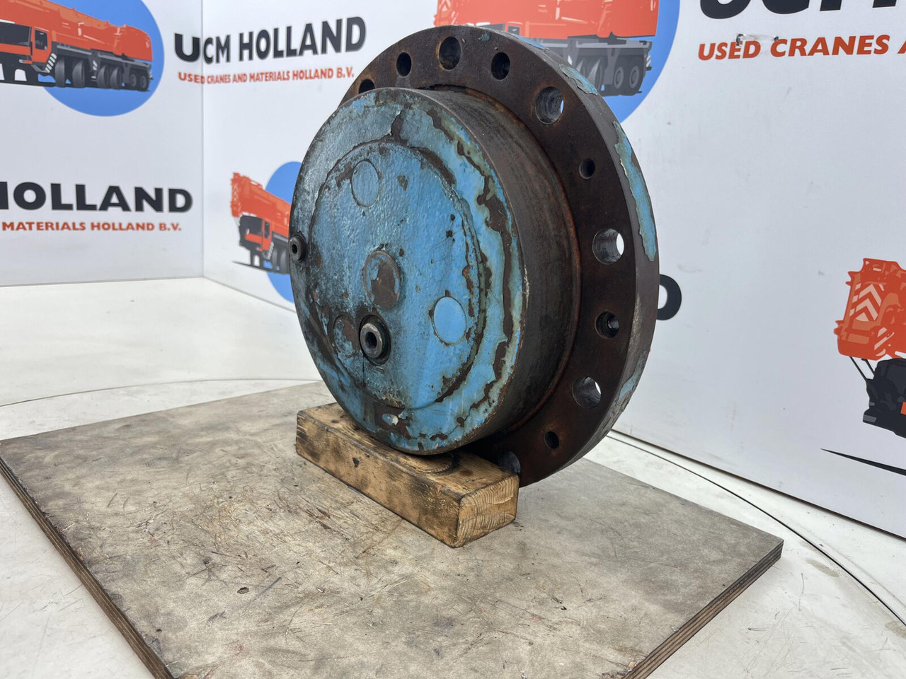 Kessler+Co Kessler Planetary gear 17-24-67-32-3pl-H83-42 - Конечен редуктор за Мобилен кран: слика 2 Kessler+Co Kessler Planetary gear 17-24-67-32-3pl-H83-42 - Конечен редуктор за Мобилен кран: слика 2