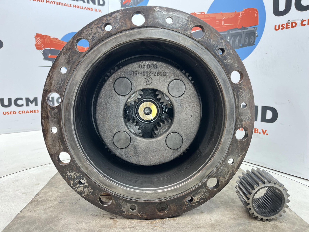 Kessler+Co Kessler planetary gear 22-25-74-40-4pl-H172-46 - Конечен редуктор за Кран: слика 4 Kessler+Co Kessler planetary gear 22-25-74-40-4pl-H172-46 - Конечен редуктор за Кран: слика 4