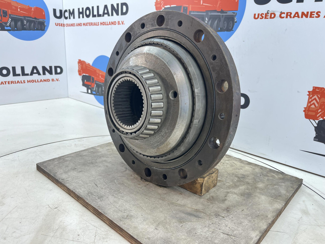 Kessler Planetary gear 17-24-67-32-3pl-H83-42 - Конечен редуктор за Мобилен кран: слика 3 Kessler Planetary gear 17-24-67-32-3pl-H83-42 - Конечен редуктор за Мобилен кран: слика 3