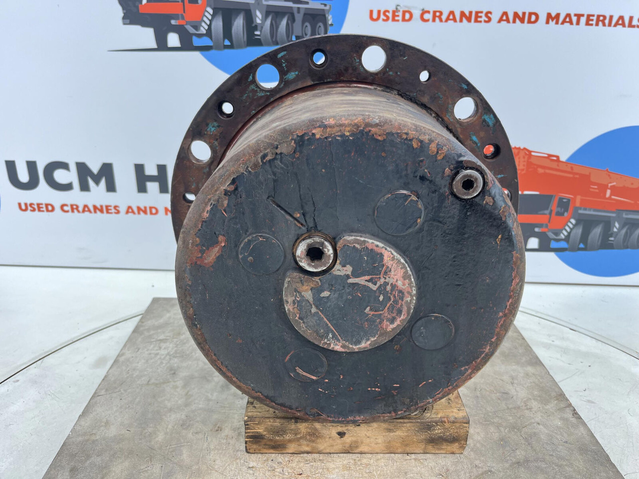 Kessler planetary gear 22-25-74-40-4pl-H172-46 - Конечен редуктор за Кран: слика 1 Kessler planetary gear 22-25-74-40-4pl-H172-46 - Конечен редуктор за Кран: слика 1