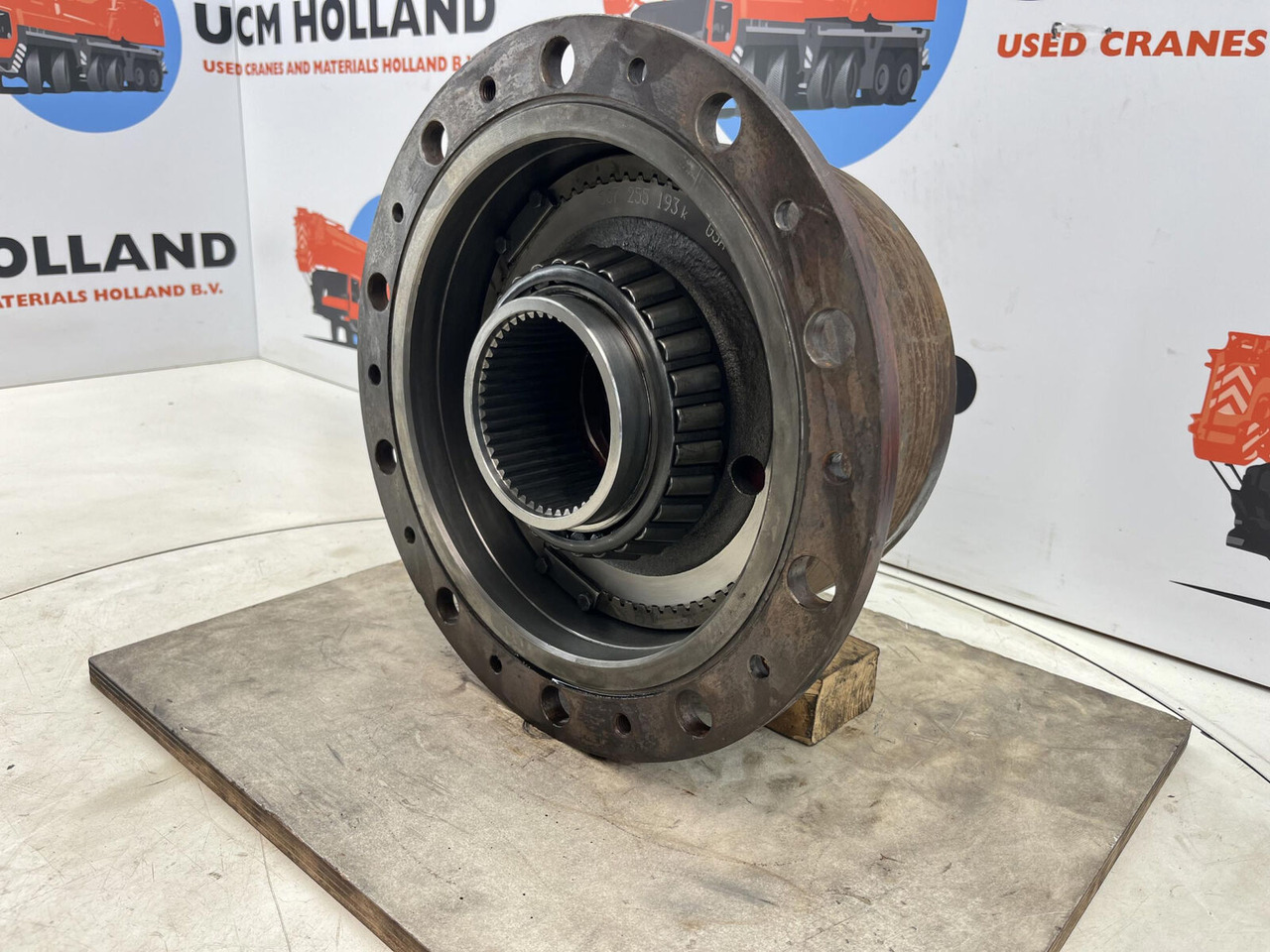 Kessler planetary gear 22-25-74-40-4pl-H177-46 - Конечен редуктор за Мобилен кран: слика 3 Kessler planetary gear 22-25-74-40-4pl-H177-46 - Конечен редуктор за Мобилен кран: слика 3