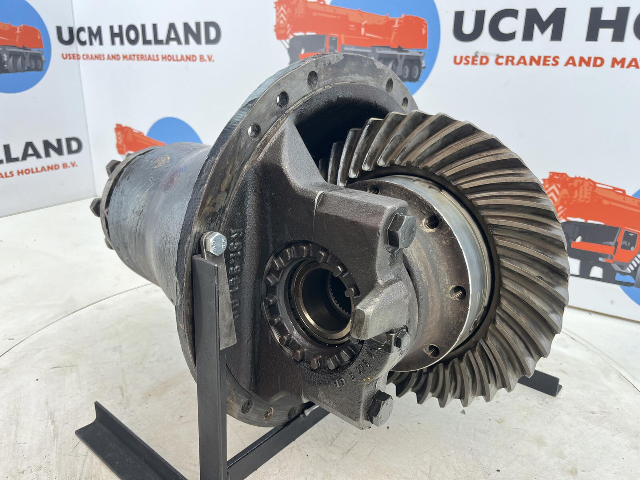 Krupp 70 GMT End differential 17x36 axle 1 - Диференцијален запчаник на брзина за Мобилен кран: слика 1 Krupp 70 GMT End differential 17x36 axle 1 - Диференцијален запчаник на брзина за Мобилен кран: слика 1