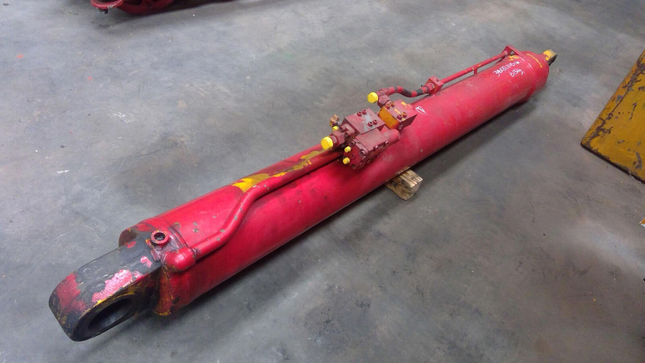 Krupp KMK 3045 boom cylinder - Хидрауличен цилиндар за Мобилен кран: слика 2 Krupp KMK 3045 boom cylinder - Хидрауличен цилиндар за Мобилен кран: слика 2