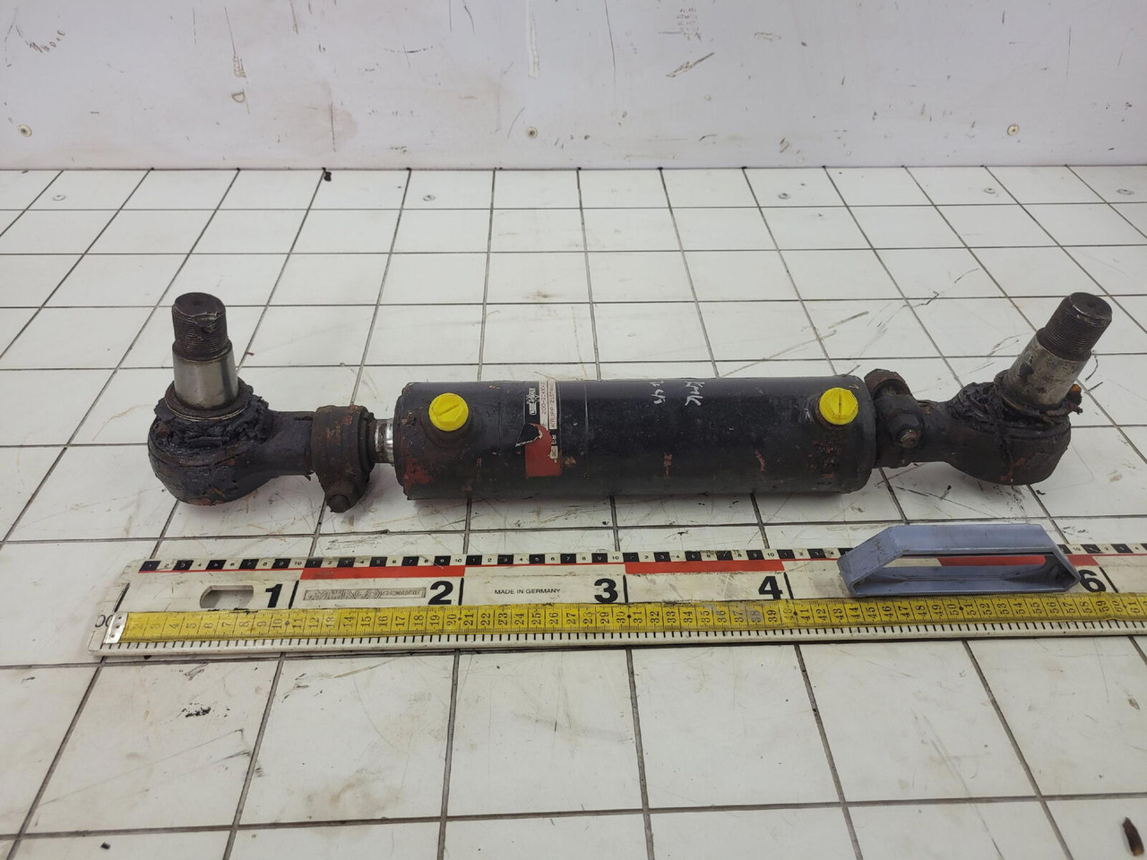 Krupp KMK 3045 steering cylinder - Хидрауличен цилиндар за Мобилен кран: слика 1 Krupp KMK 3045 steering cylinder - Хидрауличен цилиндар за Мобилен кран: слика 1
