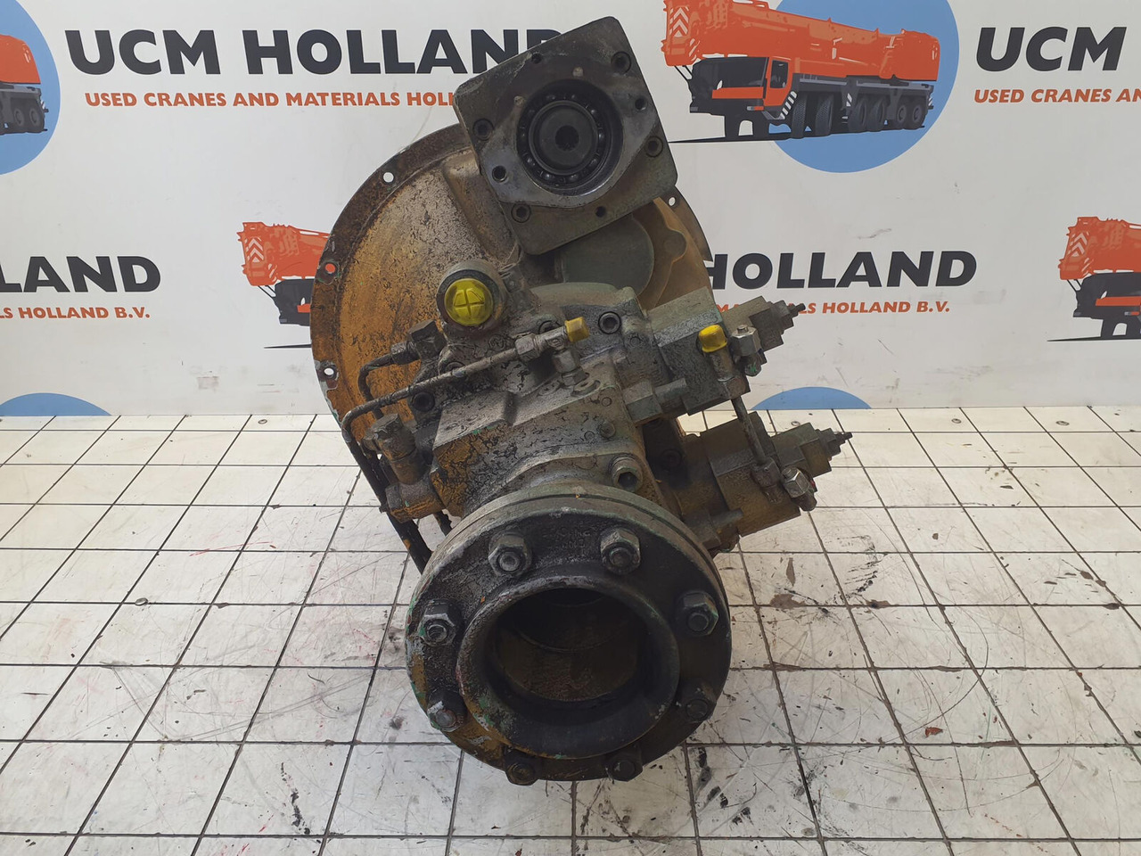 Krupp KMK 5100 upper pump for parts - Хидраулична пумпа за Мобилен кран: слика 3 Krupp KMK 5100 upper pump for parts - Хидраулична пумпа за Мобилен кран: слика 3