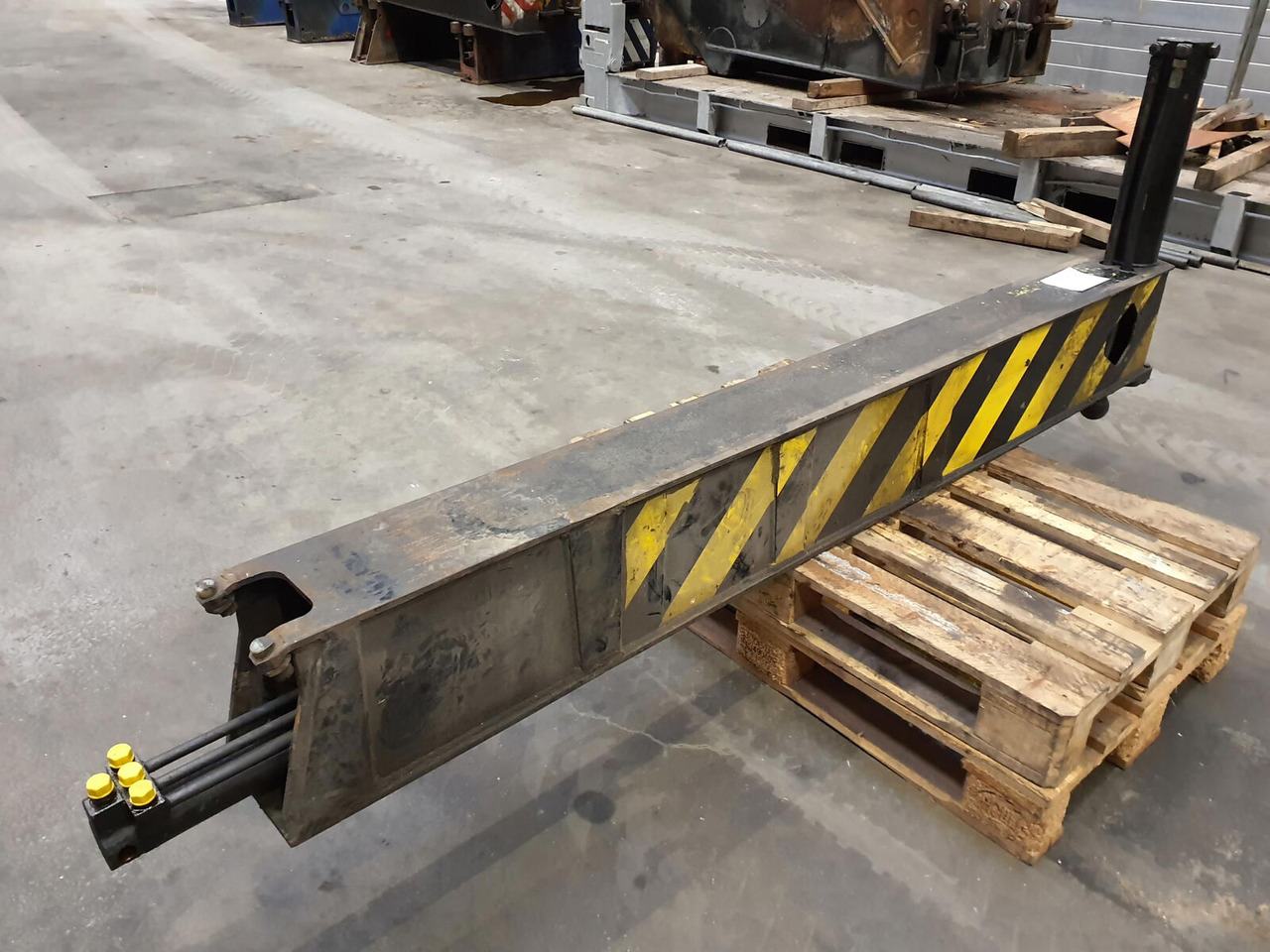 Liebherr LTM 1035-2 sliding beam complete - Суспензија за Кран: слика 3 Liebherr LTM 1035-2 sliding beam complete - Суспензија за Кран: слика 3