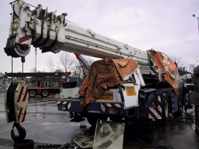 Liebherr LTM 1050/1 for parts - Кран за секакви терени: слика 1 Liebherr LTM 1050/1 for parts - Кран за секакви терени: слика 1