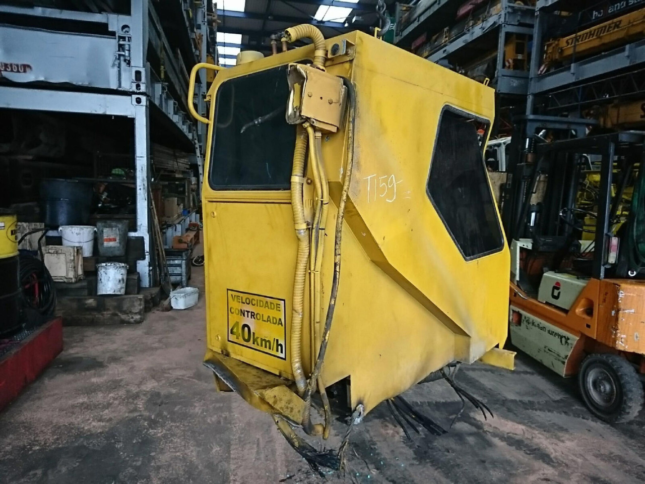 Liebherr LTM 1050-1 upper cabin - Кабина за Кран: слика 2 Liebherr LTM 1050-1 upper cabin - Кабина за Кран: слика 2