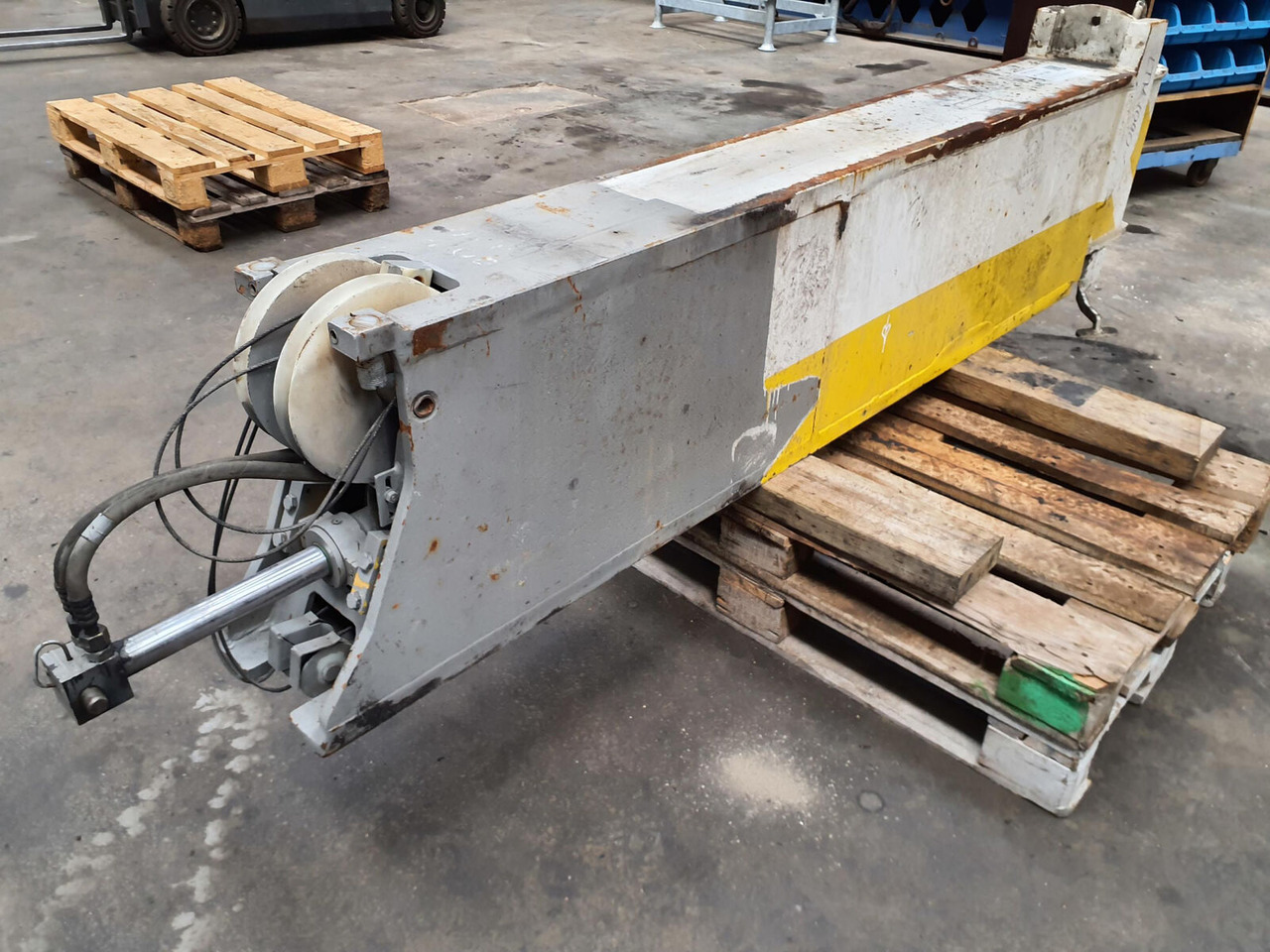 Liebherr LTM 1090-2 outrigger beam - Суспензија за Кран: слика 3 Liebherr LTM 1090-2 outrigger beam - Суспензија за Кран: слика 3
