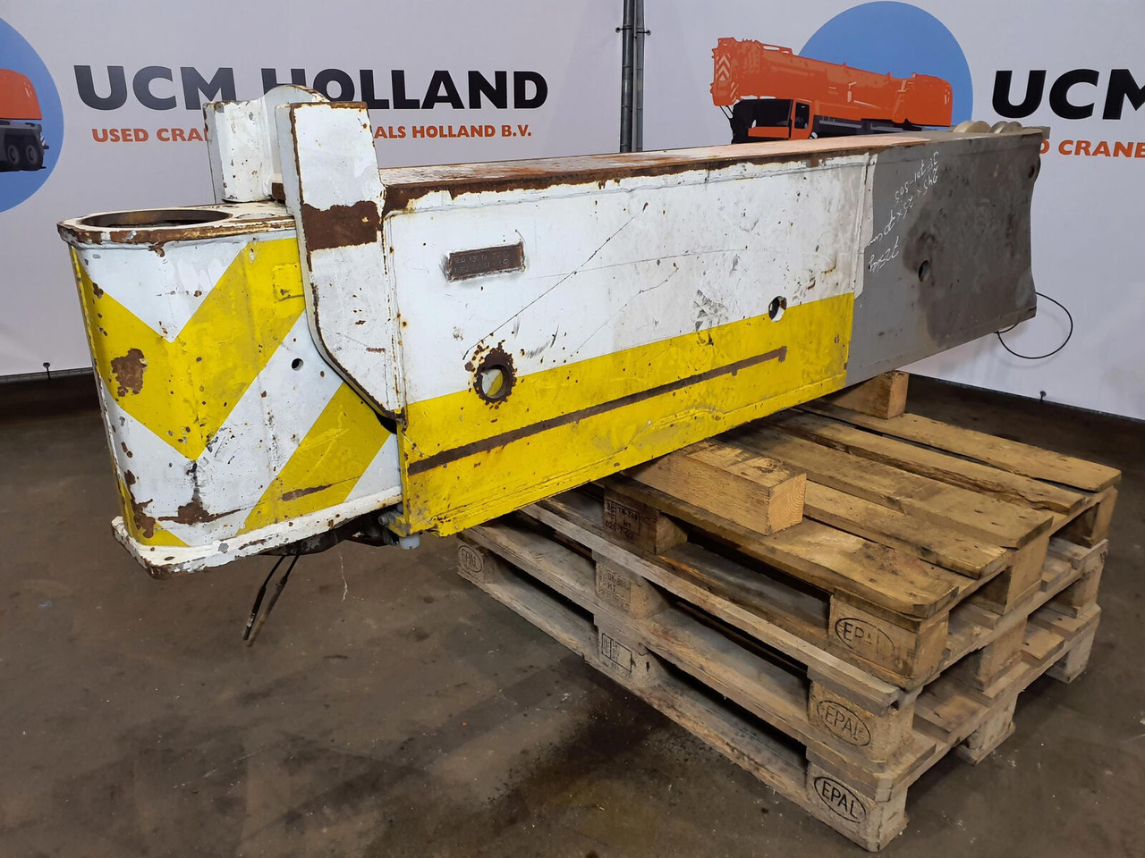 Liebherr LTM 1090-2 outrigger beam rear - Суспензија за Кран: слика 2 Liebherr LTM 1090-2 outrigger beam rear - Суспензија за Кран: слика 2
