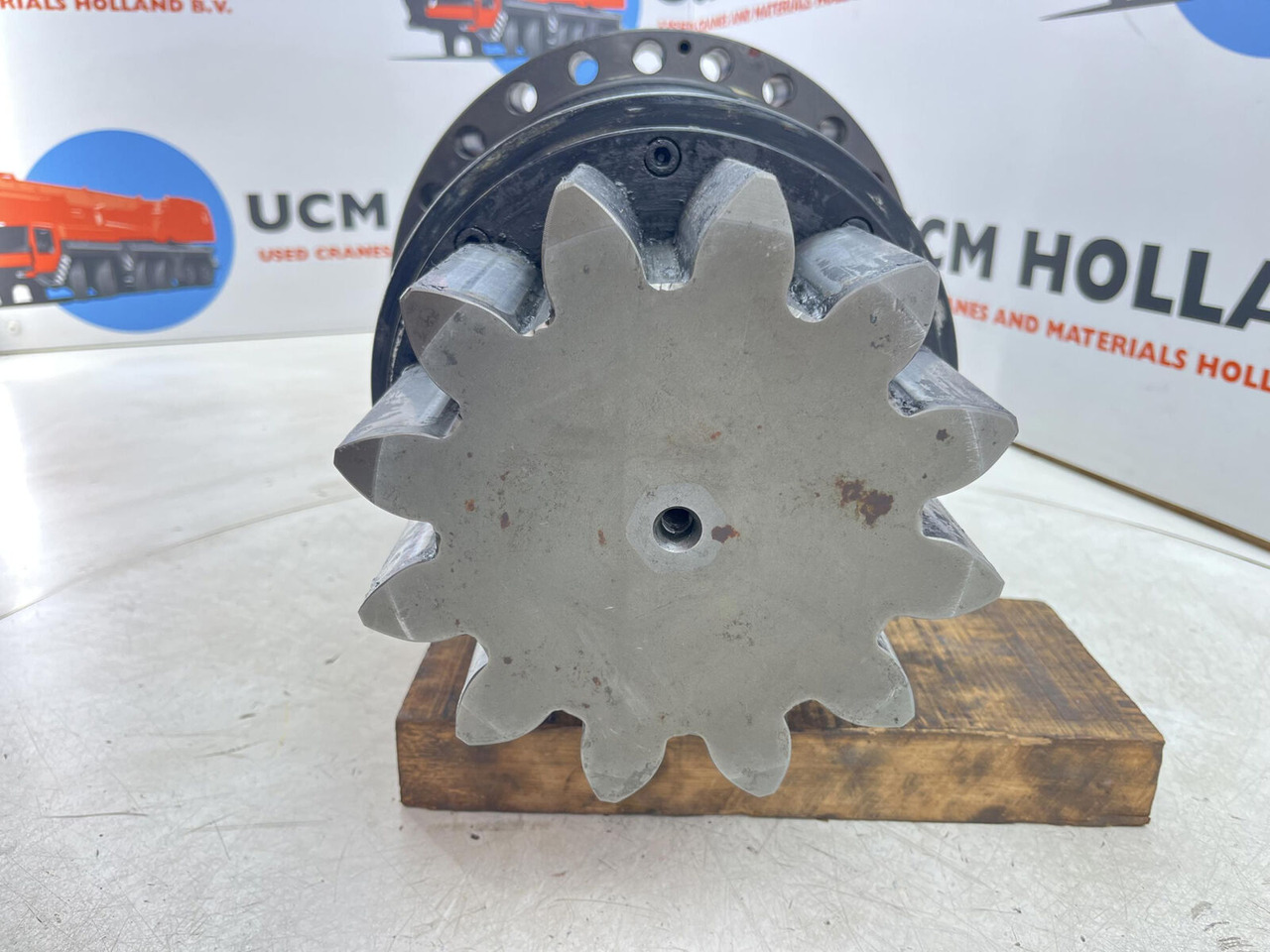 Tadano Faun AC 5.220L-1 Slew gear - Ротационен редуктор за Кран: слика 5 Tadano Faun AC 5.220L-1 Slew gear - Ротационен редуктор за Кран: слика 5