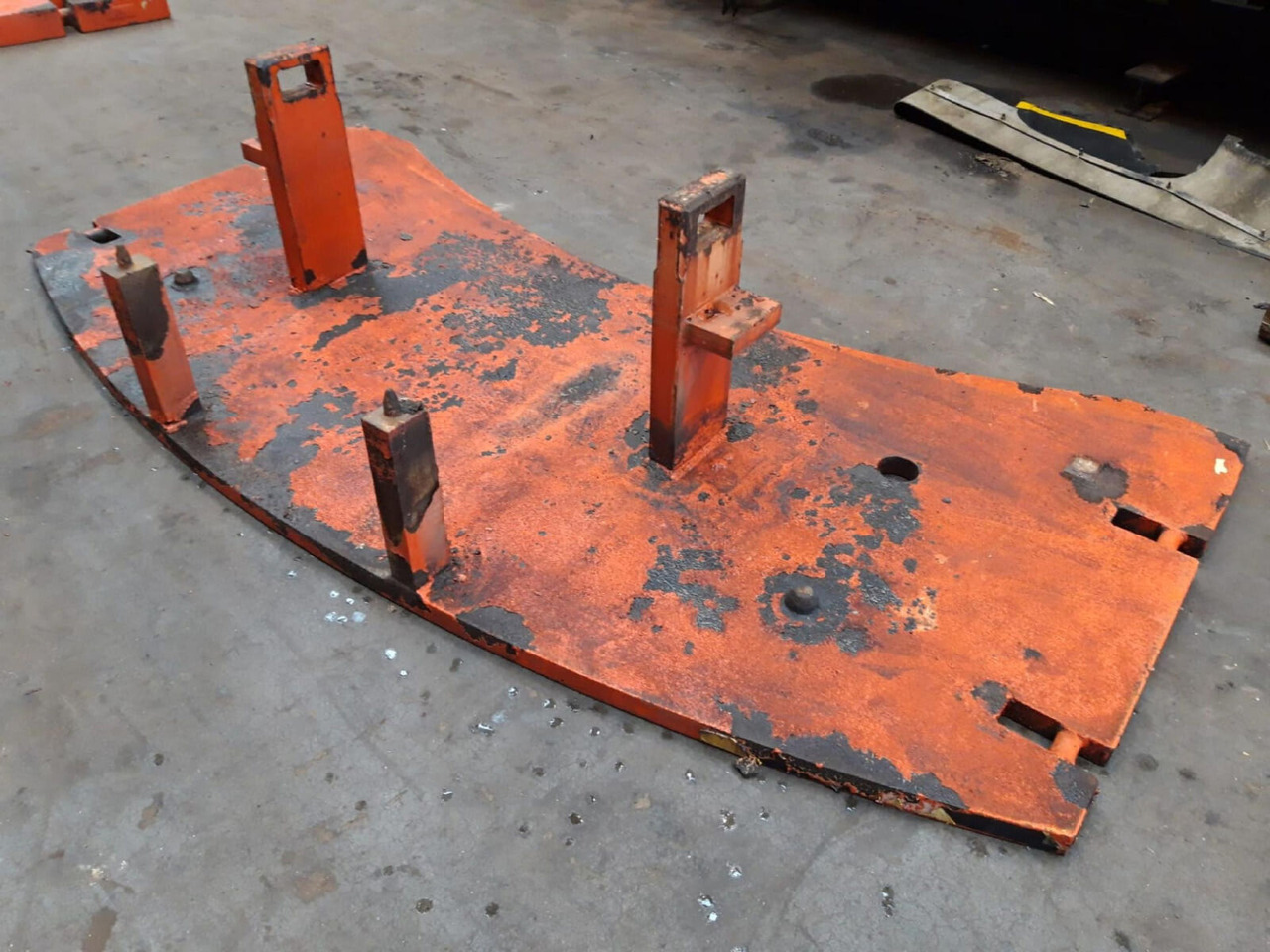 Terex AC 205 counterweight 1,2 ton - Противтежа за Мобилен кран: слика 4 Terex AC 205 counterweight 1,2 ton - Противтежа за Мобилен кран: слика 4