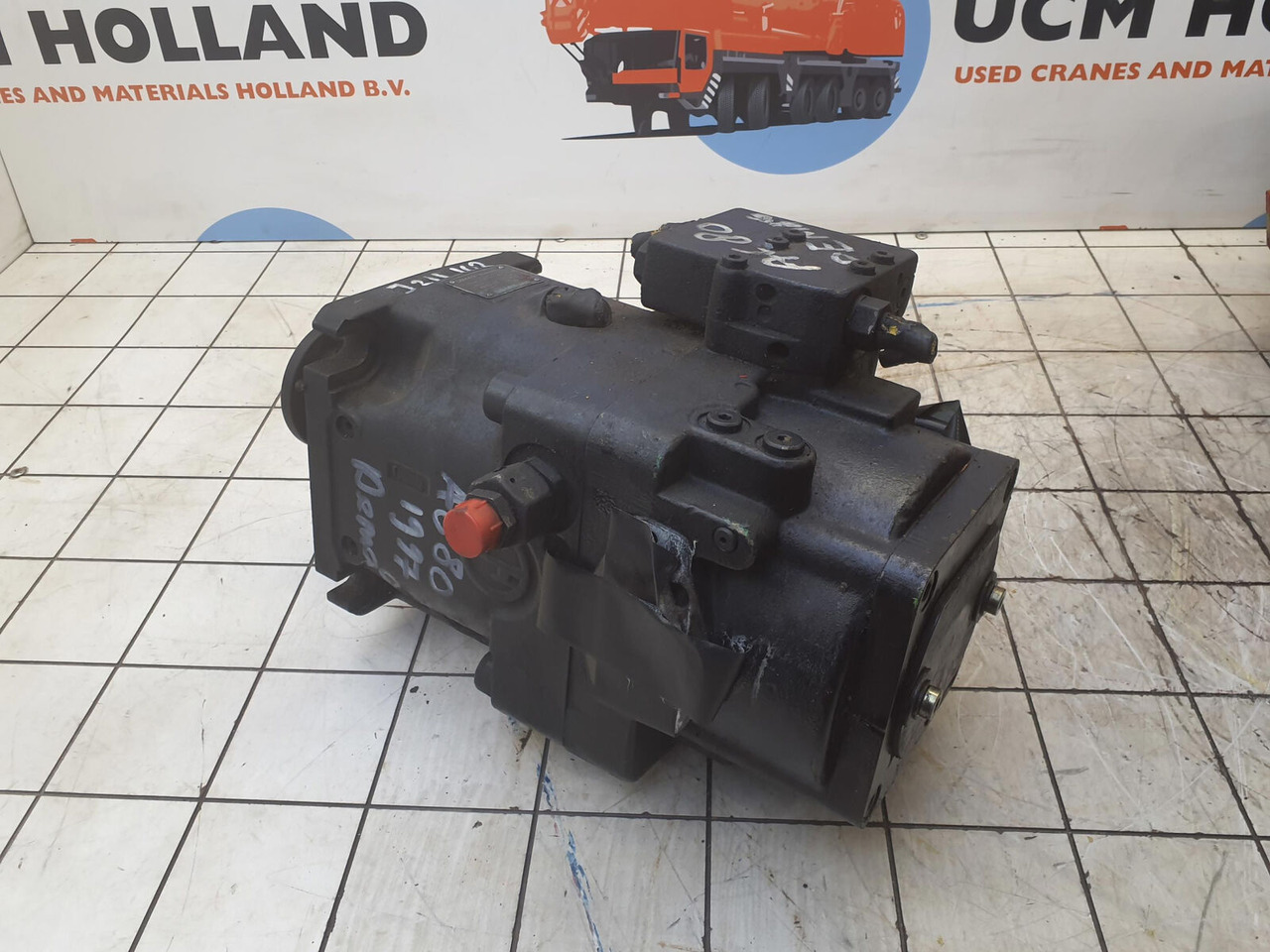 Terex AC 80 pump - Хидраулична пумпа за Кран: слика 2 Terex AC 80 pump - Хидраулична пумпа за Кран: слика 2