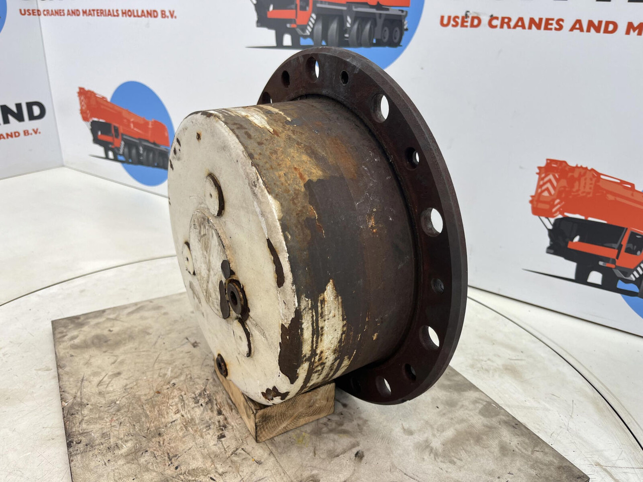 Terex/Demag AC 35 planetary gear 17-24-67-32-3pl-H135-46 - Конечен редуктор за Мобилен кран: слика 2 Terex/Demag AC 35 planetary gear 17-24-67-32-3pl-H135-46 - Конечен редуктор за Мобилен кран: слика 2